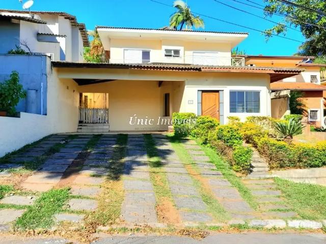 Casa / Sobrado em Condomínio para Locação em Cotia/SP Granja Viana 4 Quartos