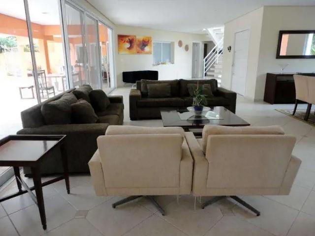 Casa / Sobrado em Condomínio para Locação em Cotia/SP Granja Viana 5 Quartos