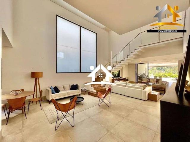 Casa / Sobrado em Condomínio para Locação em Cotia/SP Granja Viana 6 Quartos