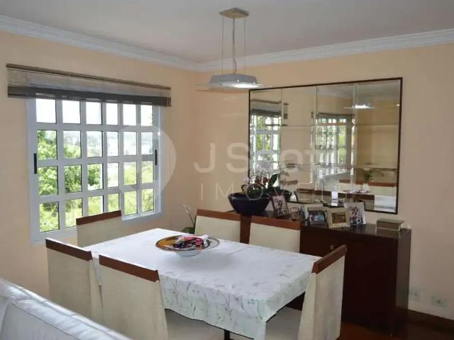 Casa / Sobrado em Condomínio para Locação em Cotia/SP Chácara Pavoeiro 3 Quartos