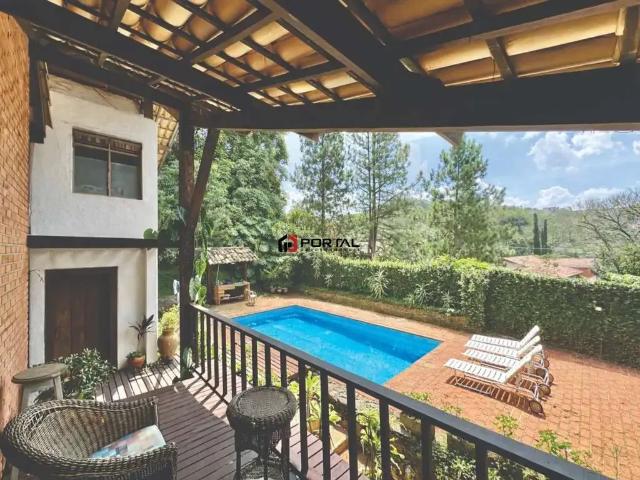 Casa / Sobrado em Condomínio para Locação em Cotia/SP Granja Viana 3 Quartos