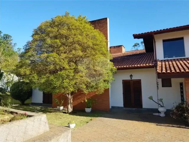 Casa / Sobrado em Condomínio para Locação em Cotia/SP Granja Viana II 4 Quartos