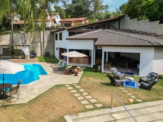 Casa / Sobrado em Condomínio para Locação em Cotia/SP Granja Viana II 5 Quartos