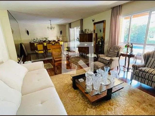 Casa / Sobrado em Condomínio para Locação em Cotia/SP Jardim Barbacena 4 Quartos
