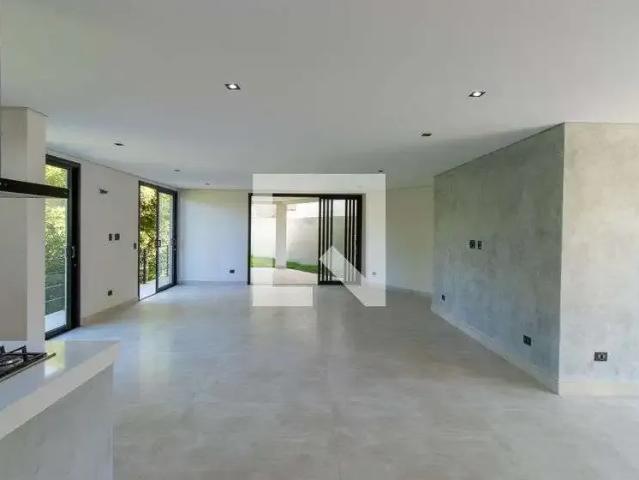 Casa / Sobrado em Condomínio para Locação em Cotia/SP Jardim Barbacena 4 Quartos