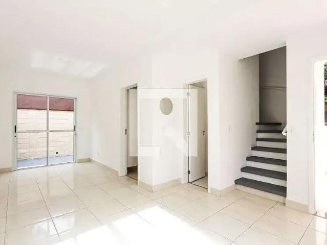 Casa / Sobrado em Condomínio para Locação em Cotia/SP Jardim do Rio Cotia 3 Quartos