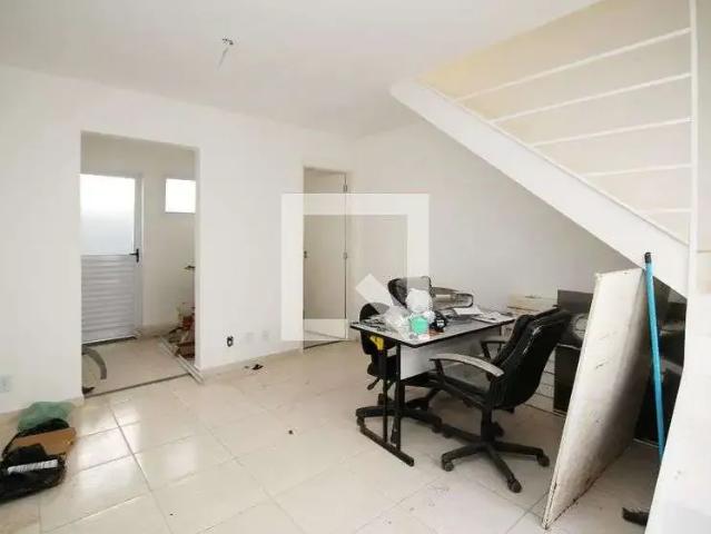Casa / Sobrado em Condomínio para Locação em Cotia/SP Jardim Nossa Senhora das Graças 2 Quartos