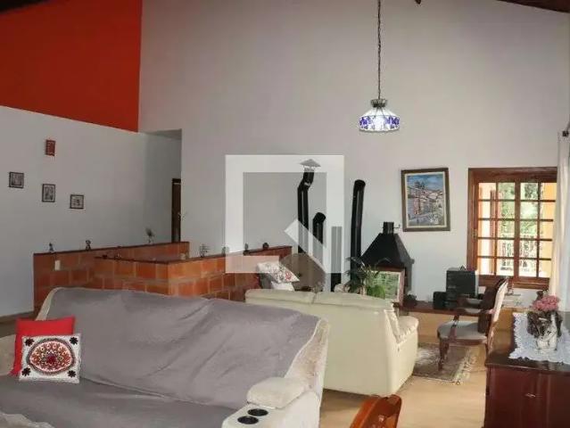 Casa / Sobrado em Condomínio para Locação em Cotia/SP Jardim Nossa Senhora das Graças 4 Quartos