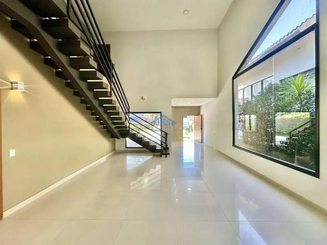 Casa / Sobrado em Condomínio para Locação em Cotia/SP Paisagem Renoir 4 Quartos