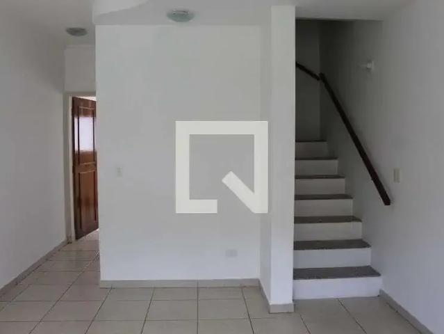 Casa / Sobrado em Condomínio para Locação em Cotia/SP Parque Rincão 2 Quartos