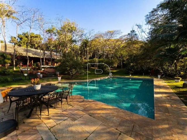 Casa / Sobrado em Condomínio para Locação em Cotia/SP Parque Silvino Pereira 4 Quartos