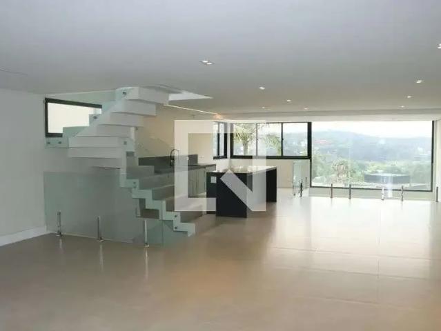 Casa / Sobrado em Condomínio para Locação em Cotia/SP São Paulo II 4 Quartos
