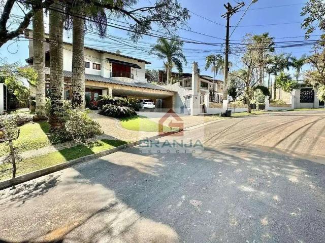 Casa / Sobrado em Condomínio para Locação em Cotia/SP São Paulo II 5 Quartos