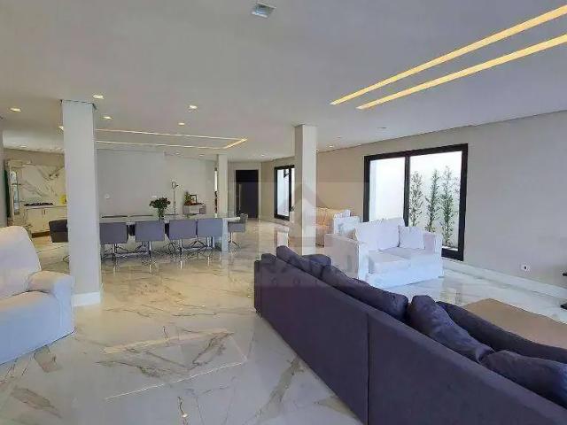 Casa / Sobrado em Condomínio para Locação em Cotia/SP São Paulo II 6 Quartos