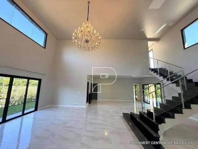 Casa / Sobrado em Condomínio para Locação em Cotia/SP Vila de São Fernando 4 Quartos