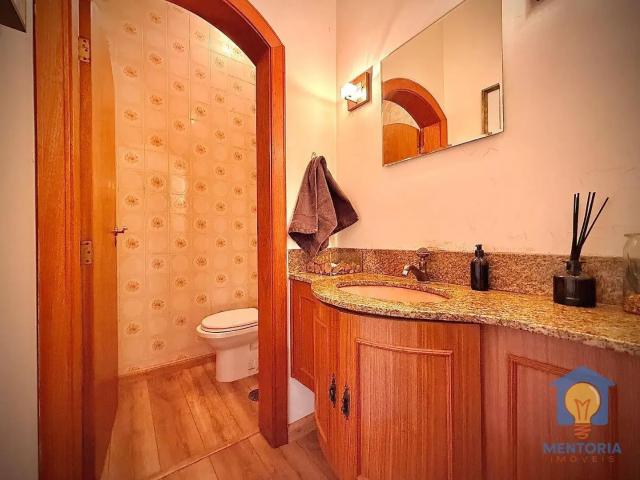 Casa / Sobrado em Condomínio para Locação em Cotia/SP Vila de São Fernando 6 Quartos