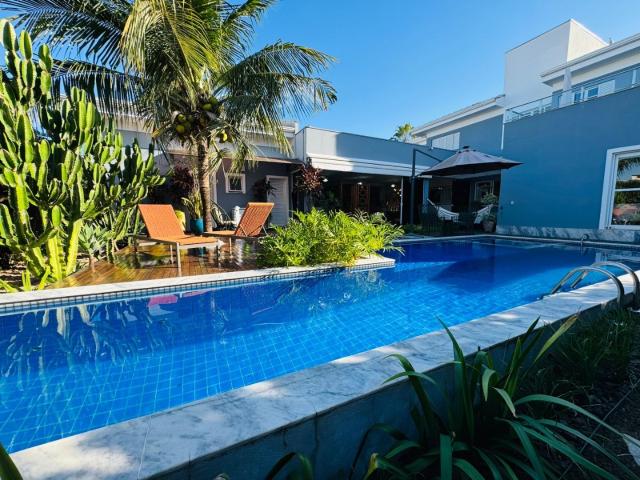 Casa / Sobrado em Condomínio para Locação em Cuiabá/MT Condomínio Belvedere 4 Quartos