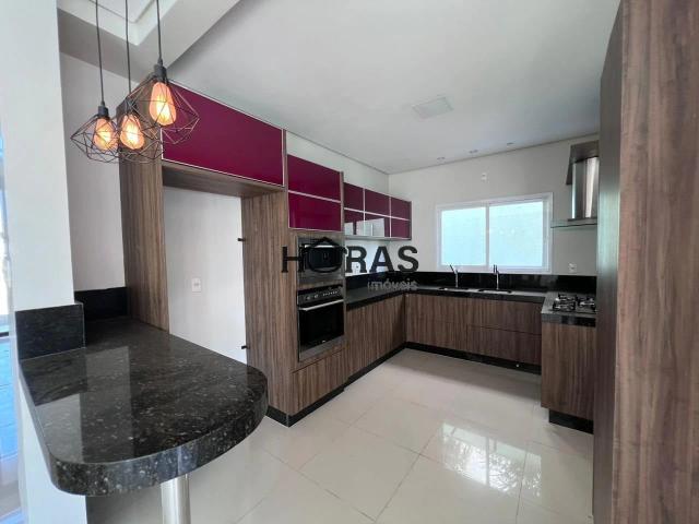 Casa / Sobrado em Condomínio para Locação em Cuiabá/MT Jardim Imperial 3 Quartos