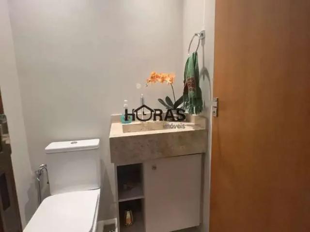 Casa / Sobrado em Condomínio para Locação em Cuiabá/MT Jardim Imperial 4 Quartos