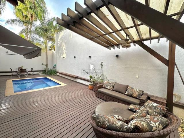 Casa / Sobrado em Condomínio para Locação em Cuiabá/MT Jardim Itália 4 Quartos