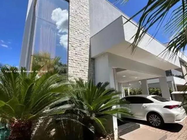 Casa / Sobrado em Condomínio para Locação em Cuiabá/MT Jardim Itália 4 Quartos