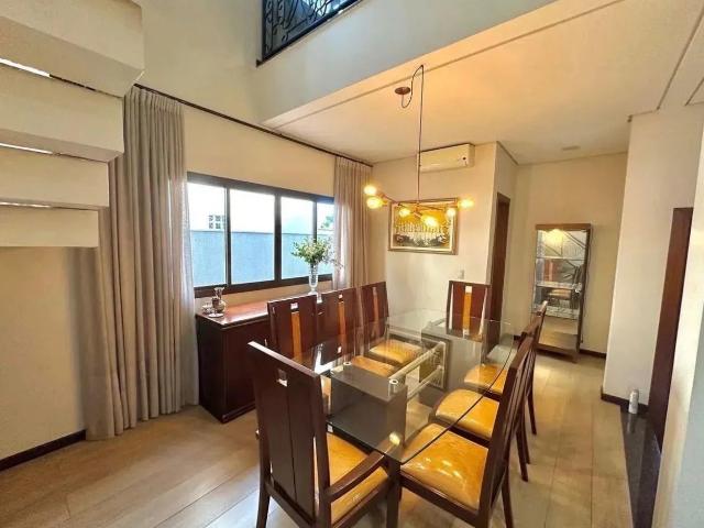 Casa / Sobrado em Condomínio para Locação em Cuiabá/MT Jardim Itália 4 Quartos