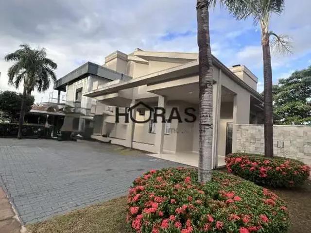 Casa / Sobrado em Condomínio para Locação em Cuiabá/MT Ribeirão do Lipa 3 Quartos
