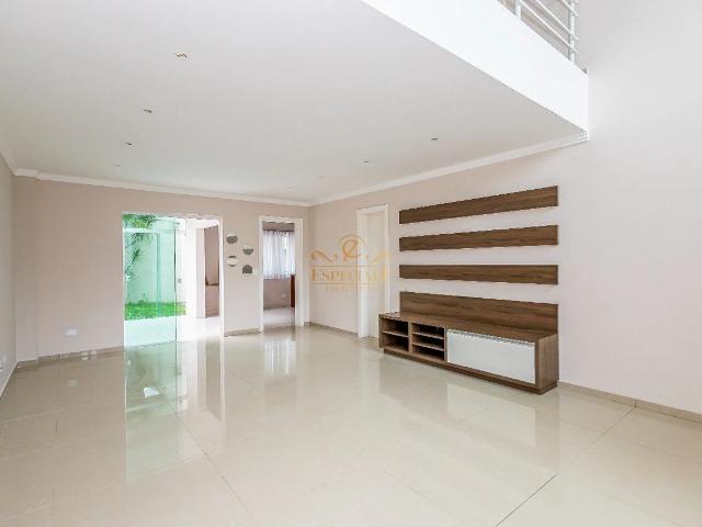 Casa / Sobrado em Condomínio para Locação em Curitiba/PR Orleans 3 Quartos