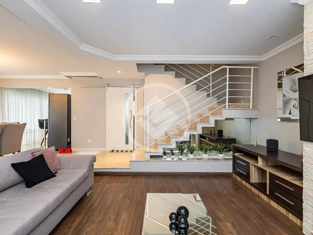 Casa / Sobrado em Condomínio para Locação em Curitiba/PR Orleans 4 Quartos
