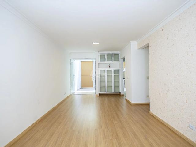 Casa / Sobrado em Condomínio para Locação em Curitiba/PR Atuba 3 Quartos