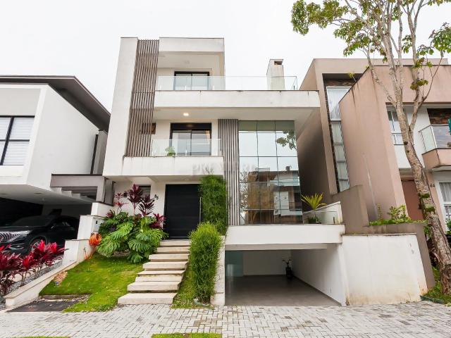 Casa / Sobrado em Condomínio para Locação em Curitiba/PR Atuba 4 Quartos