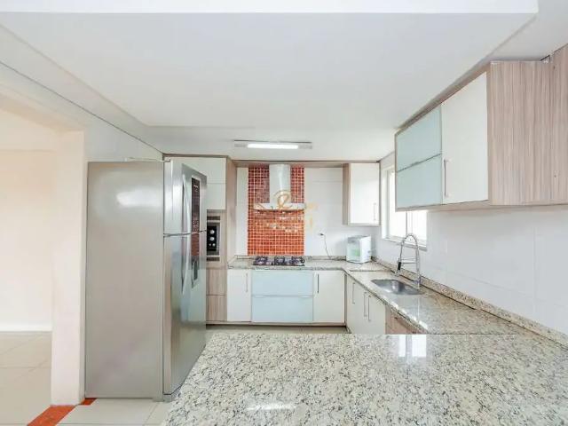 Casa / Sobrado em Condomínio para Locação em Curitiba/PR Abranches 3 Quartos