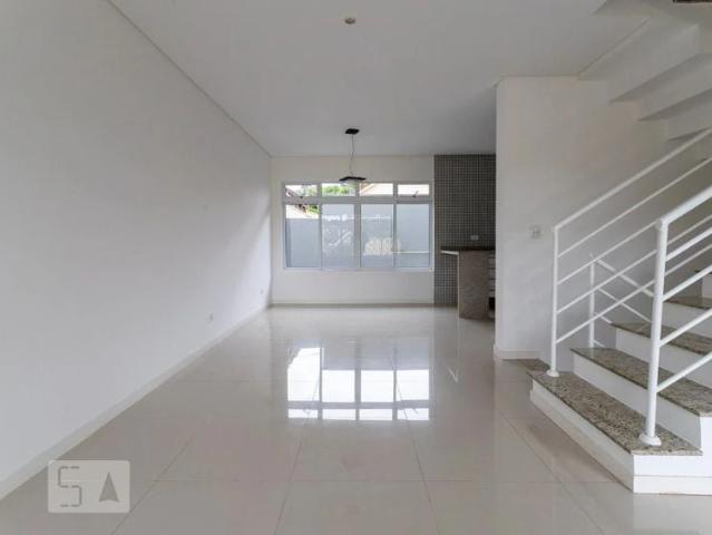 Casa / Sobrado em Condomínio para Locação em Curitiba/PR Ahú 3 Quartos