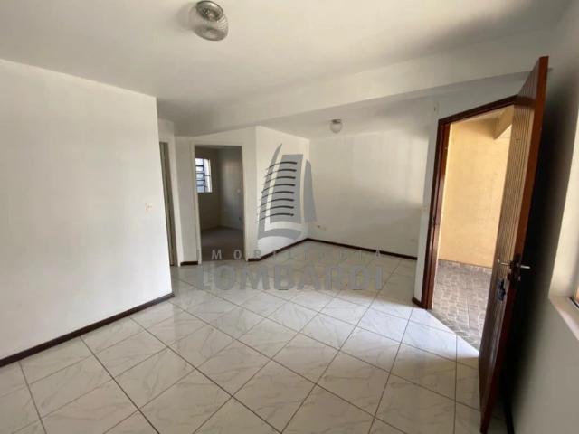 Casa / Sobrado em Condomínio para Locação em Curitiba/PR Alto Boqueirão 3 Quartos