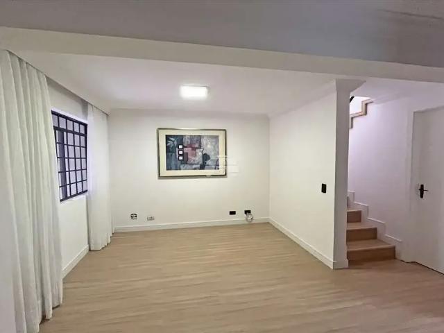 Casa / Sobrado em Condomínio para Locação em Curitiba/PR Alto Boqueirão 3 Quartos