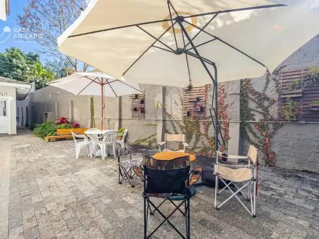 Casa / Sobrado em Condomínio para Locação em Curitiba/PR Santa Felicidade 4 Quartos