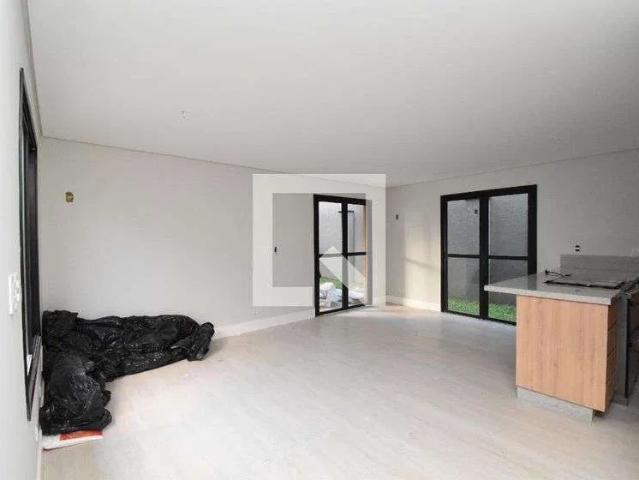 Casa / Sobrado em Condomínio para Locação em Curitiba/PR Bacacheri 3 Quartos