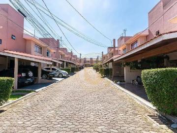 Casa / Sobrado em Condomínio para Locação em Curitiba/PR Bairro Alto 3 Quartos
