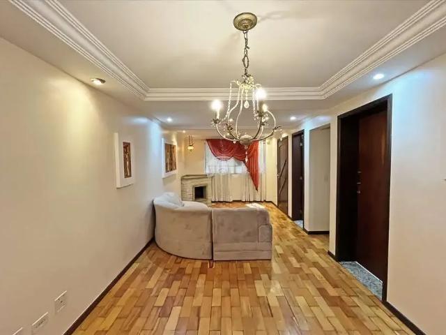 Casa / Sobrado em Condomínio para Locação em Curitiba/PR Bom Retiro 3 Quartos