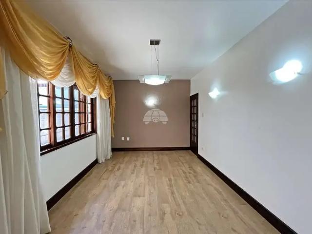 Casa / Sobrado em Condomínio para Locação em Curitiba/PR Bom Retiro 3 Quartos