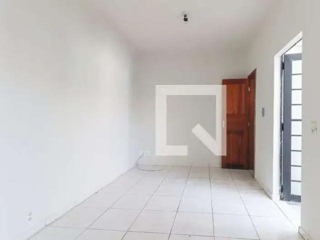 Casa / Sobrado em Condomínio para Locação em Curitiba/PR Boqueirão 1 Quartos