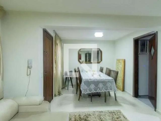 Casa / Sobrado em Condomínio para Locação em Curitiba/PR Boqueirão 2 Quartos
