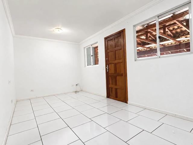 Casa / Sobrado em Condomínio para Locação em Curitiba/PR Boqueirão 3 Quartos