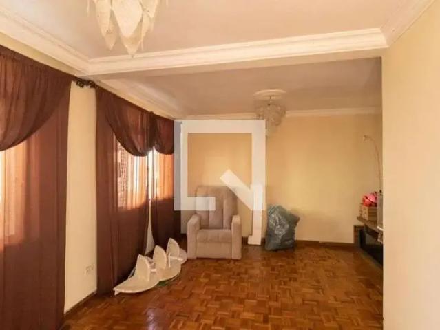 Casa / Sobrado em Condomínio para Locação em Curitiba/PR Boqueirão 3 Quartos