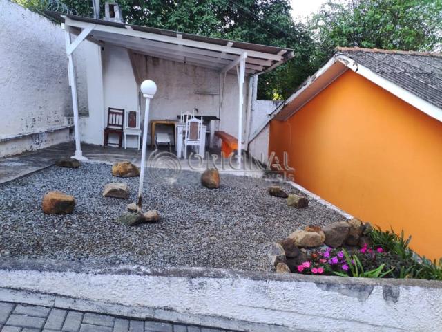 Casa / Sobrado em Condomínio para Locação em Curitiba/PR Campina do Siqueira 2 Quartos