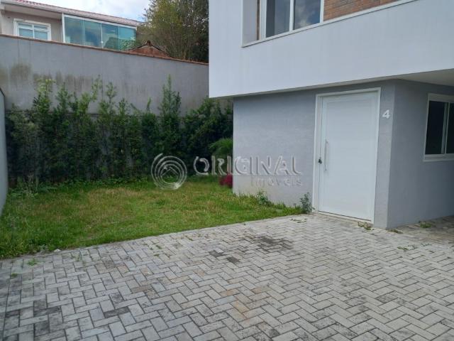 Casa / Sobrado em Condomínio para Locação em Curitiba/PR Campo Comprido 3 Quartos