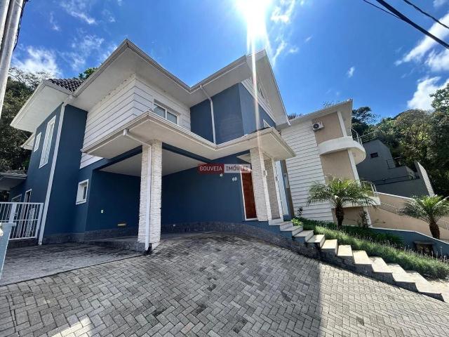 Casa / Sobrado em Condomínio para Locação em Curitiba/PR Campo Comprido 3 Quartos