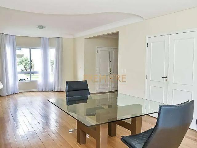 Casa / Sobrado em Condomínio para Locação em Curitiba/PR Campo Comprido 5 Quartos