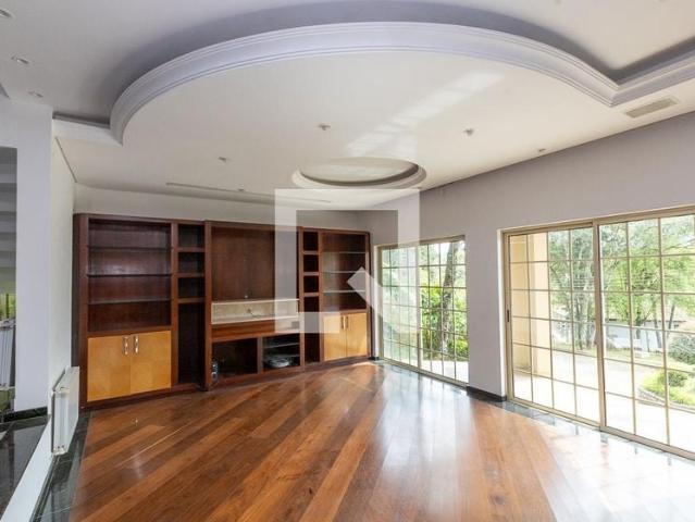 Casa / Sobrado em Condomínio para Locação em Curitiba/PR Campo Comprido 4 Quartos