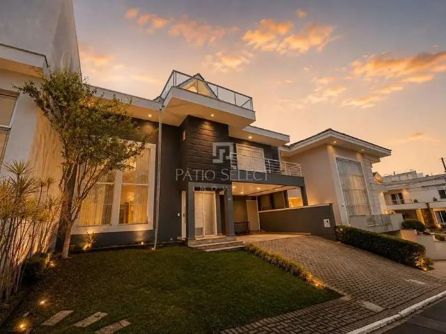 Casa / Sobrado em Condomínio para Locação em Curitiba/PR Campo Comprido 4 Quartos